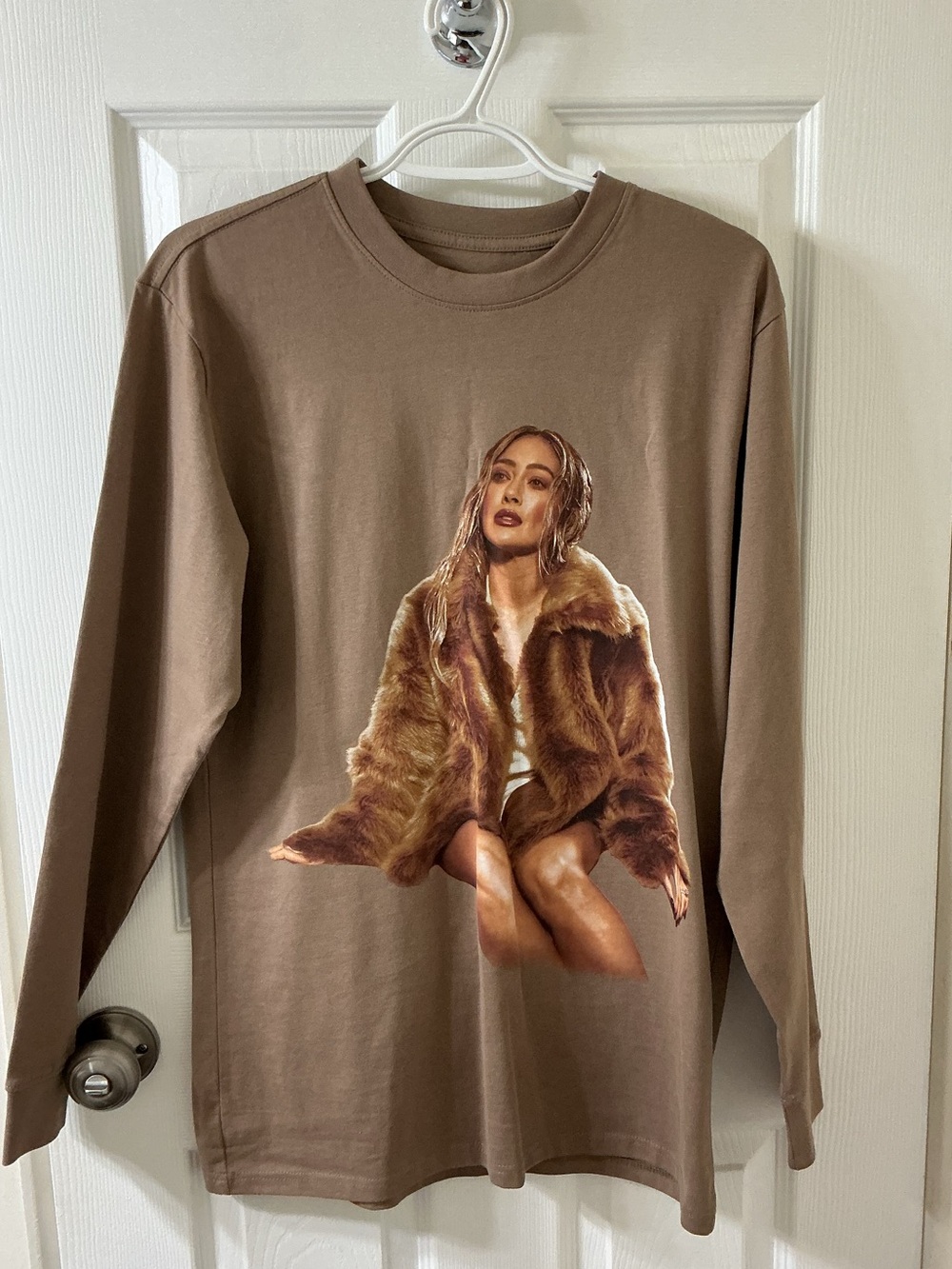 Hilary Duff Longsleeve Roommates Tee BRAND NEW